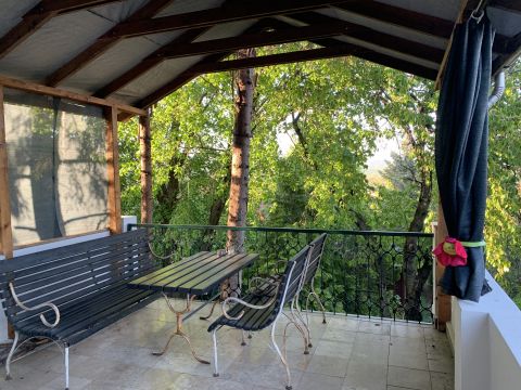 Eladó Ház 2013 Pomáz , Pomáz tetején eladó kertkapcsolatos családi ház!