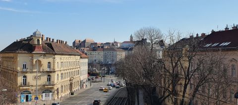 Eladó Lakás 1024 Budapest 2. kerület , Karakteres budai lakás remek infrastruktúrával Eladó!