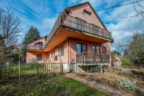 Eladó Ház 1028 Budapest 2. kerület 