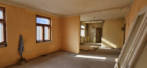 Eladó Lakás 7626 Pécs , Pécs-Ledina