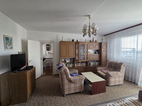 Eladó Lakás 1212 Budapest 21. kerület Panelprogramos, 58 m2-es, 1+2 félszoba, erkély 