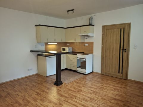 Eladó Lakás 1064 Budapest 6. kerület 