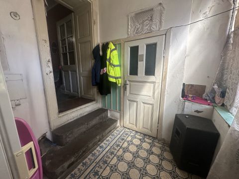 Eladó Ház 2750 Nagykőrös Központhoz közel rendezett házrész eladó