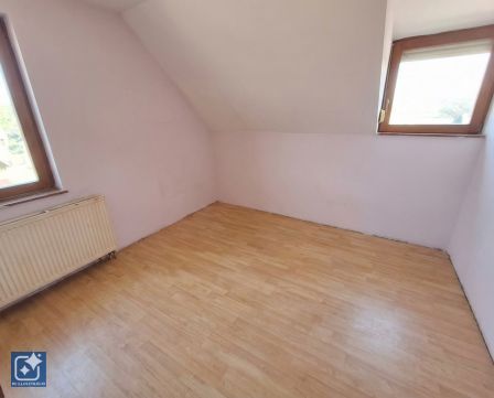 Eladó Ház 2300 Ráckeve Jó adottságú ikerházfél