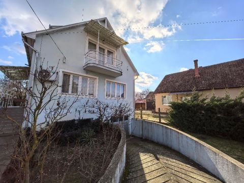 Eladó Ház 4241 Bocskaikert , 4241 Bocskaikert, Belvaros