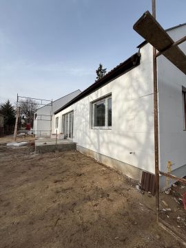 Eladó Ház 2112 Veresegyház Viczián Vasútállomáshoz közeli 