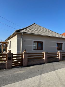 Eladó Ház 8412 Veszprém Veszprém