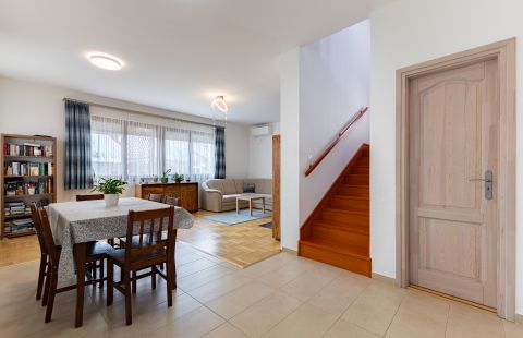 Eladó Ház 1188 Budapest 18. kerület 2019 ben épült,  531 nm-es telken, nappali + 4 szobás ház