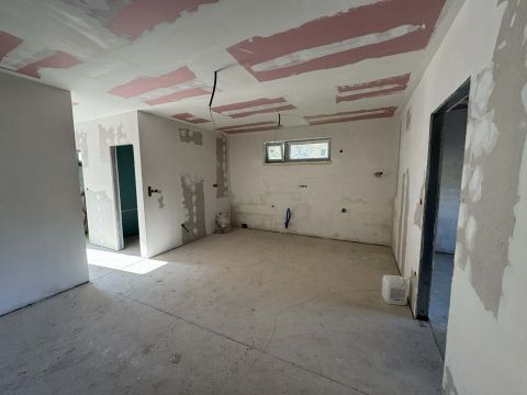 Eladó Ház 2060 Bicske legjobb részén 