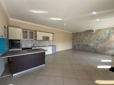 Eladó Ház 1154 Budapest 15. kerület , Pestújhely közelében - felújított családi ház