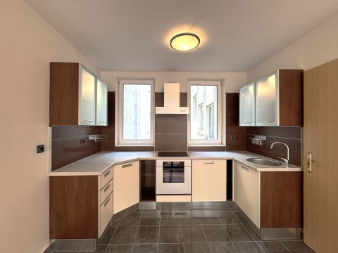 Eladó Lakás 1143 Budapest 14. kerület 