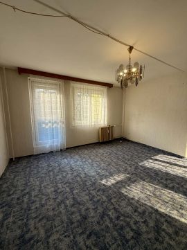 Eladó Lakás 8200 Veszprém , Haszkovó utca közelében 