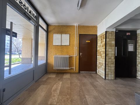 Eladó Lakás 1033 Budapest 3. kerület 