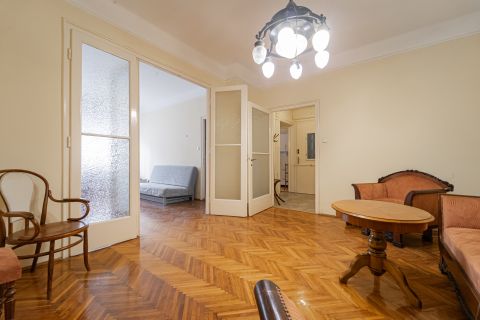 Eladó Lakás 1136 Budapest 13. kerület , Újlipótváros kedvelt utcájában, közel a Duna Parthoz