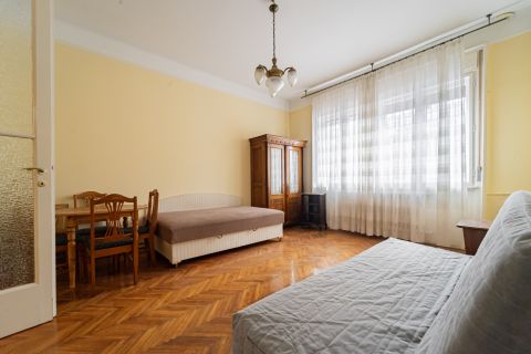 Eladó Lakás 1136 Budapest 13. kerület Újlipótváros kedvelt utcájában, közel a Duna Parthoz