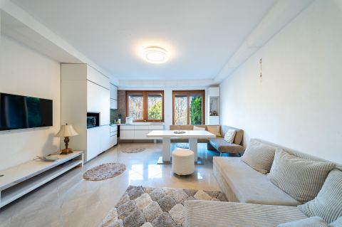 Eladó Lakás 1021 Budapest 2. kerület 