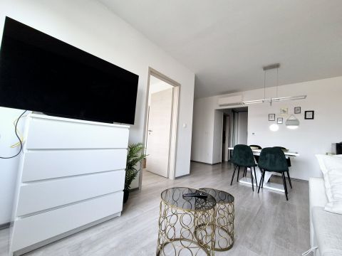 Eladó Lakás 8600 Siófok belvárosi, modern, remek elrendezésű lakás