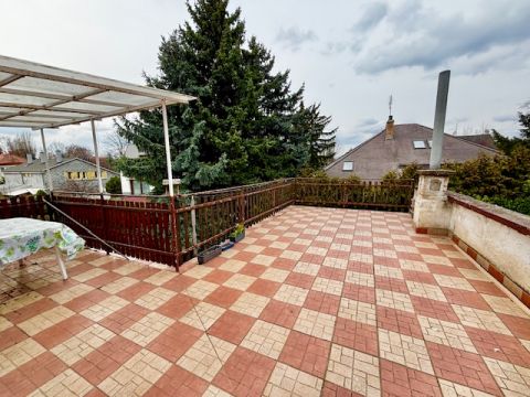 Eladó Ház 1147 Budapest 14. kerület , Alsórákos csendes utcájában családi ház