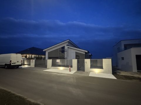 Eladó Ház 1172 Budapest 17. kerület 