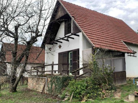 Eladó Ház 8096 Sukoró , Örökpanorámás kertvárosi részén