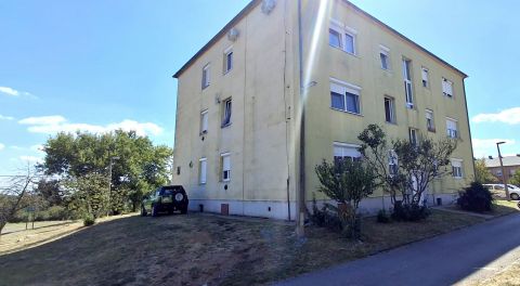 Eladó Lakás 7673 Kővágószőlős 