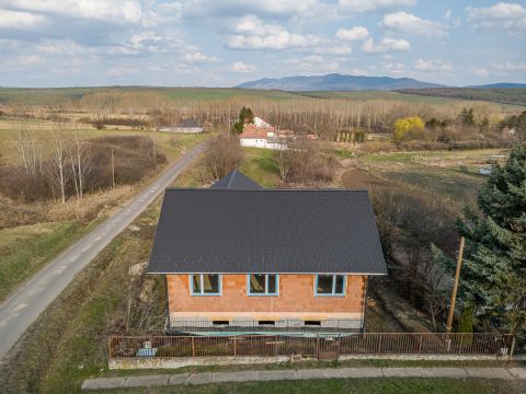 Eladó Ház 3052 Csécse Szerkezetkész, nagy telkes Családi ház 