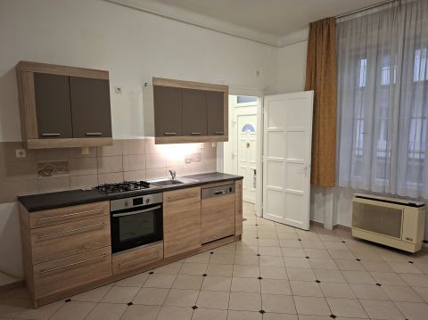 Eladó Lakás 1086 Budapest 8. kerület 