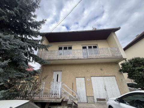 Eladó Ház 2049 Diósd 