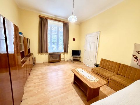 Eladó Lakás 1147 Budapest 14. kerület 