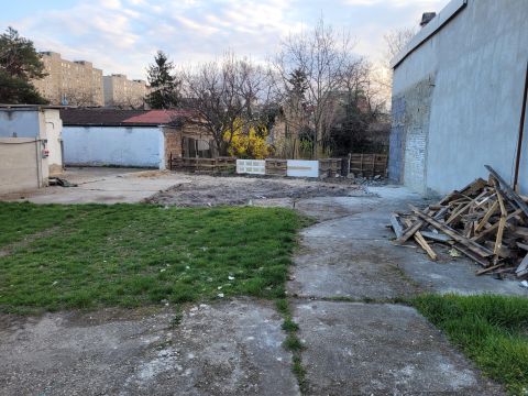 Eladó Telek 1191 Budapest 19. kerület , A KÖKI Terminál közvetlen szomszédságában.