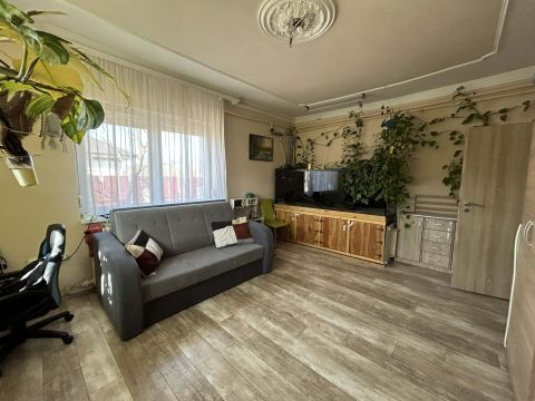 Eladó Ház 4271 Mikepércs , szívében, csendes-nyugodt környezetben eladó családi ház