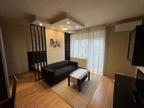 Eladó Lakás 7629 Pécs , Komlói út elején eladó felújított lakás! 