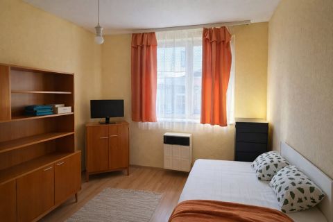 Eladó Ház 4138 Komádi , Szent István út és Mártírok útja közelében