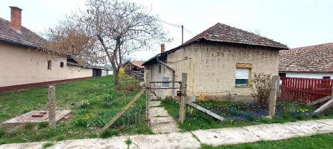 Eladó Ház 5440 Kunszentmárton , 5449 Kunszentmárton, Csendes