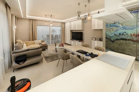 Eladó Ház 6000 Kecskemét PRÉMIUM MINŐSÉGŰ CSALÁDI HÁZ ELADÓ!