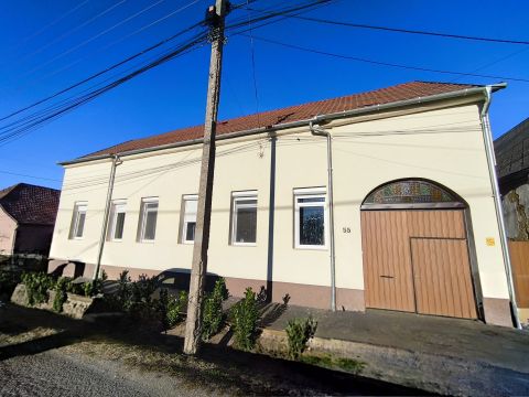 Eladó Ház 7200 Dombóvár Központhoz közel