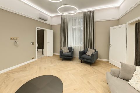 Eladó Lakás 1055 Budapest 5. kerület 