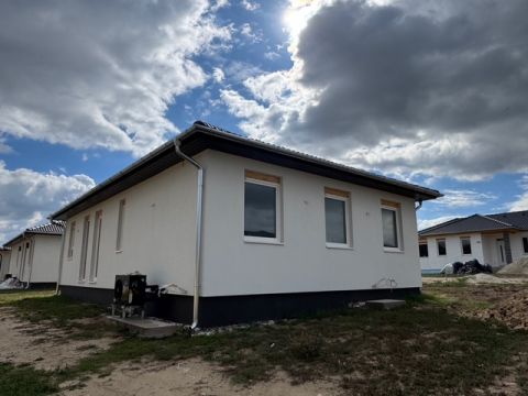 Eladó Ház 6000 Kecskemét 