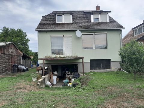 Eladó Ház 2523 Sárisáp 