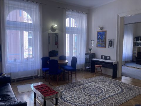 Eladó Lakás 1027 Budapest 2. kerület , Gyönyörű budai lakás HASZONÉLVEZETTEL eladó