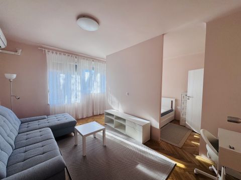 Eladó Lakás 7633 Pécs 