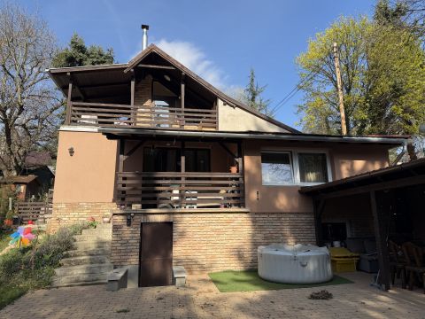 Eladó Ház 2014 Csobánka 