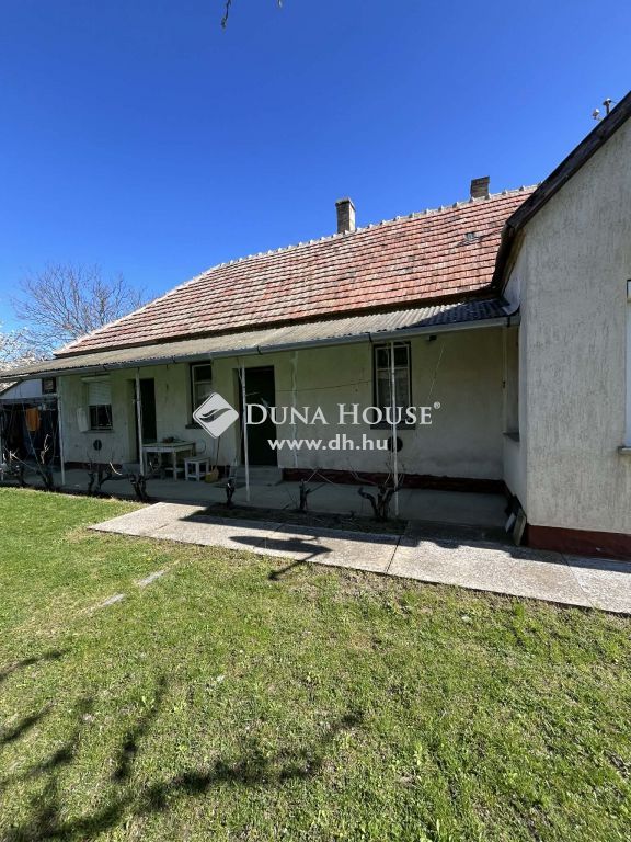 9089 Lázi , Akácfa utca közelében — 1/13