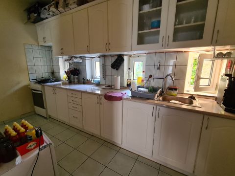 Eladó Lakás 8500 Pápa , Pápa Belváros szívében 74nm-es lakás