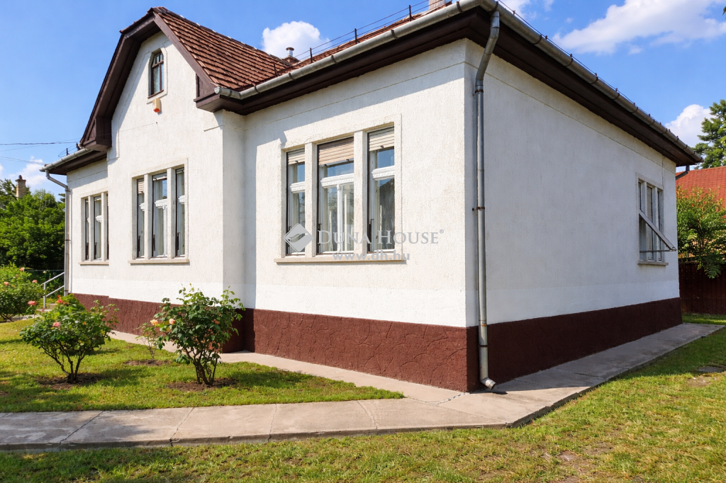 1165 Budapest 16. kerület , Mátyásföldi villa csendes utcában — 1/14