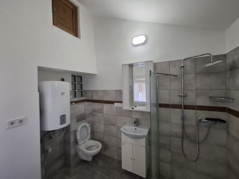 Eladó Ház 6100 Kiskunfélegyháza , Belvárosi felújított ház saját udvarral