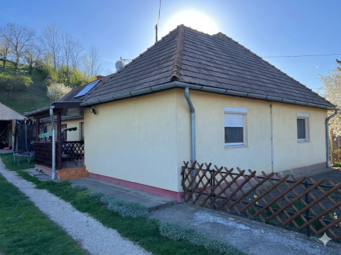 Eladó Ház 7018 Sárbogárd 