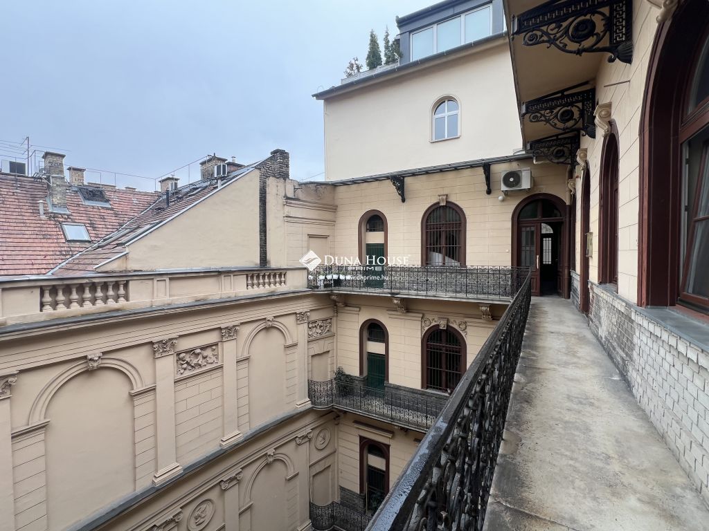 Eladó lakás, Budapest, 6. kerület
