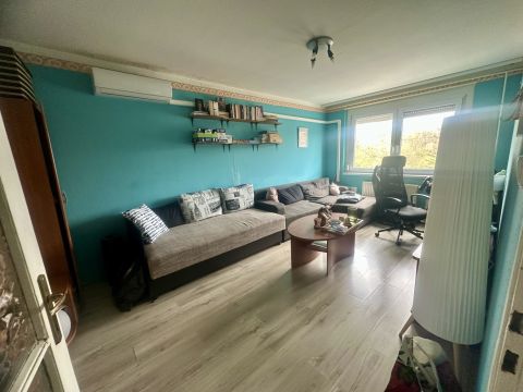 Eladó Lakás 1035 Budapest 3. kerület 