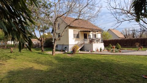 Eladó Ház 2030 Érd , Radnai utca